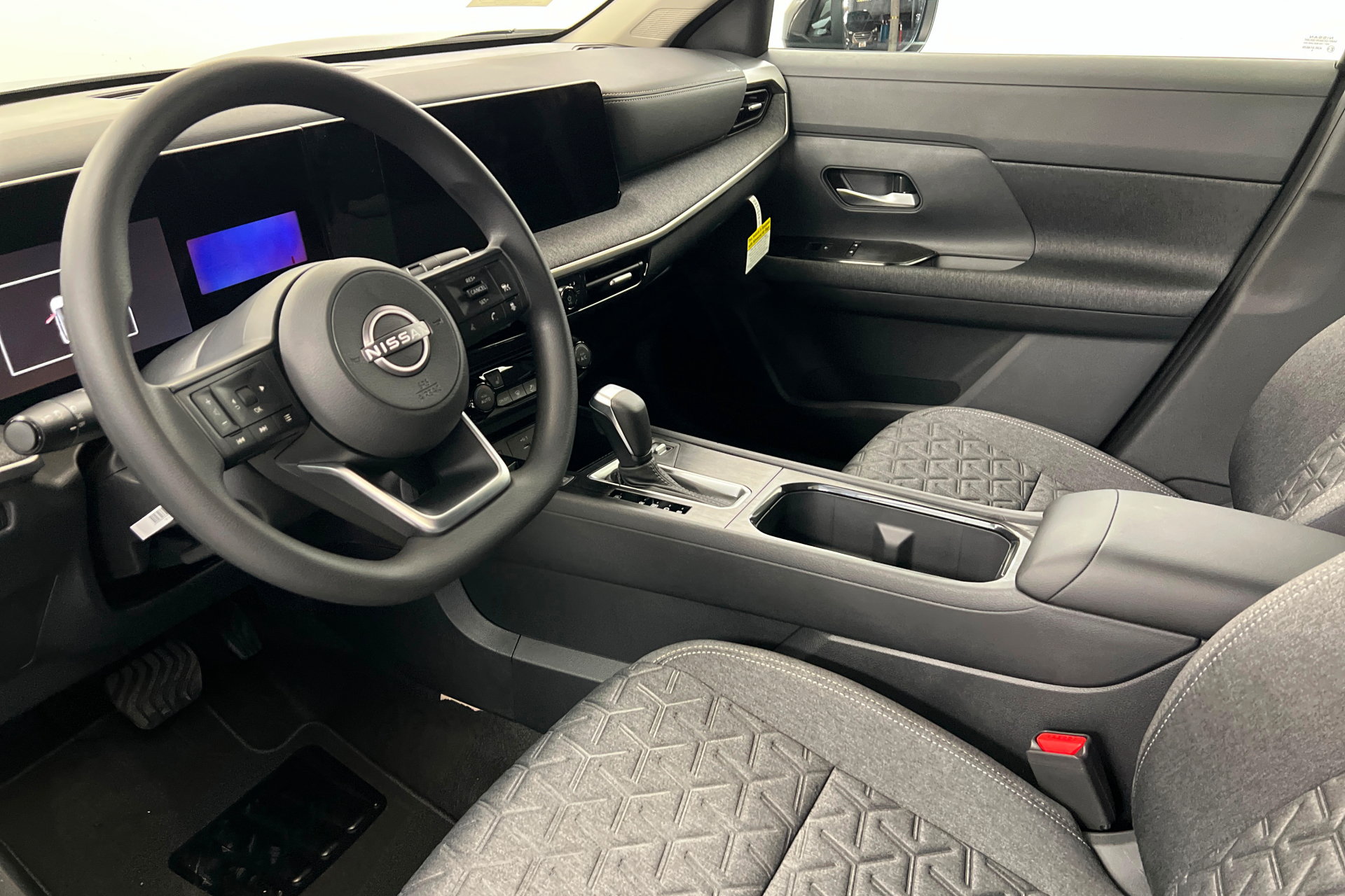New 2026 Nissan Kicks SV w/ Cold Weather Package FWD image 15