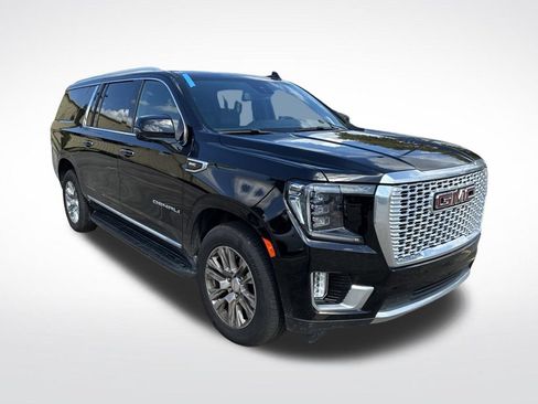 Used 2024 GMC Yukon XL Denali RWD image 8