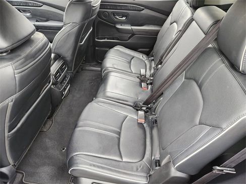 Used 2023 Honda Pilot Elite image 17