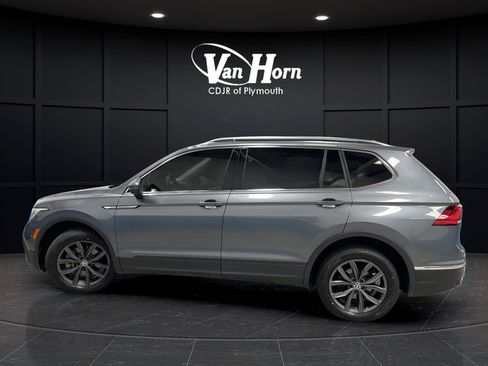 Used 2022 Volkswagen Tiguan SE AWD/4WD image 4