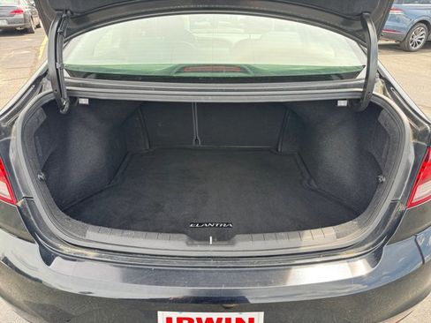 Used 2019 Hyundai Elantra Limited w/ Ultimate Package 02 FWD image 24