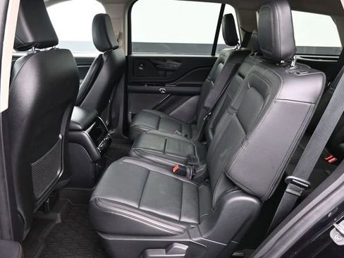 Used 2022 Lincoln Aviator Reserve w/ Equipment Group 201A AWD/4WD image 29
