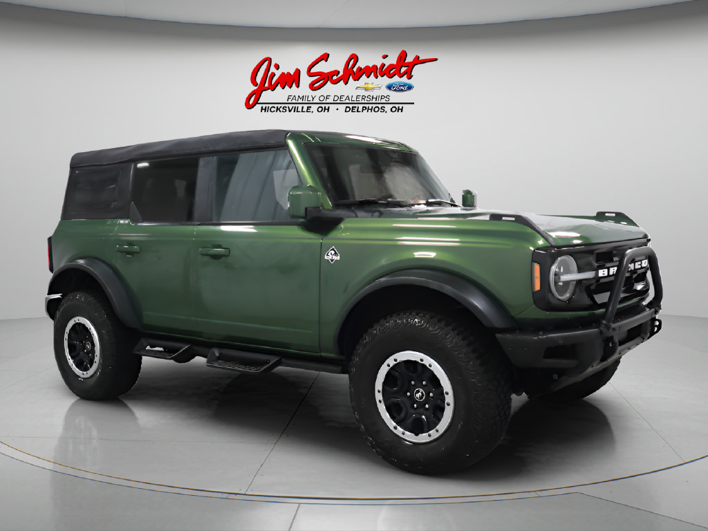 Used 2023 Ford Bronco Outer Banks w/ Sasquatch Package AWD/4WD image 2