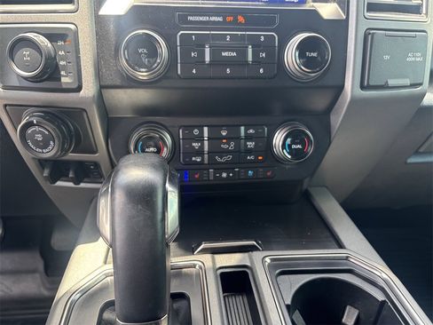 Used 2020 Ford F150 Raptor w/ Equipment Group 802A Luxury image 20