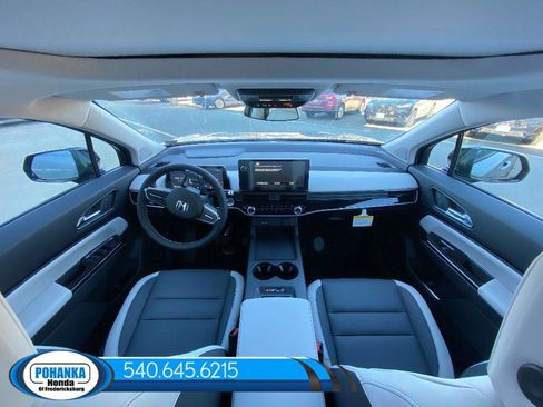 New 2025 Honda Prologue Touring image 16