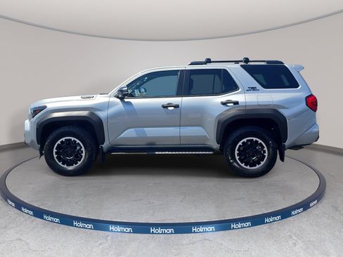 Used 2025 Toyota 4Runner TRD Off-Road Premium w/ Tow Technology Package AWD/4WD image 9