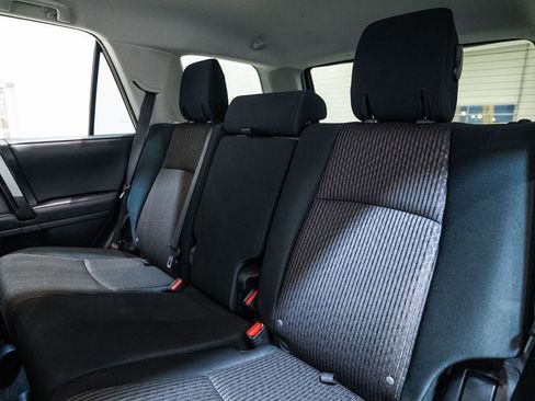 Used 2024 Toyota 4Runner TRD Off-Road image 32