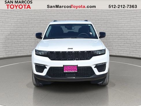 Used 2024 Jeep Grand Cherokee Limited w/ Black Appearance Package image 2