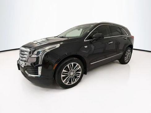 Used 2017 Cadillac XT5 Premium Luxury w/ LPO, Wheel Lock Package FWD image 3