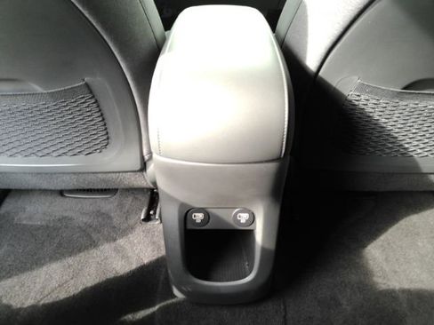 Used 2024 Hyundai Ioniq 5 Limited image 33