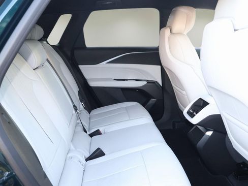 New 2026 Cadillac Lyriq Luxury image 18