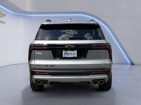 Used 2025 Chevrolet Traverse Z71 AWD/4WD image 4