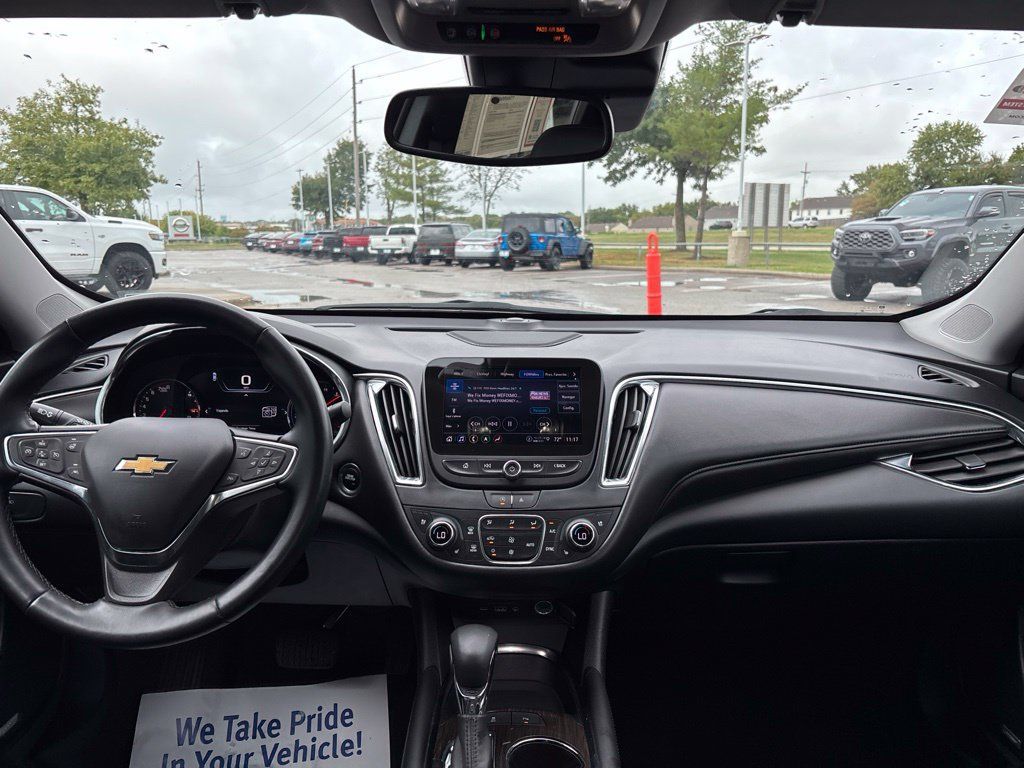 Used 2024 Chevrolet Malibu LT FWD image 23
