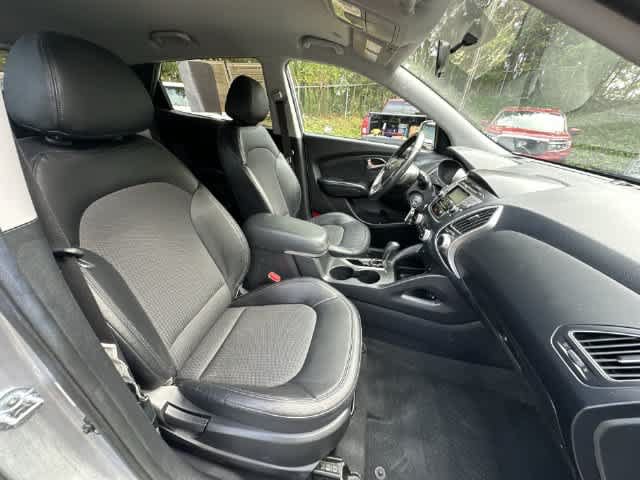 Used 2011 Hyundai Tucson GLS AWD/4WD image 18