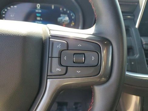 Used 2024 Chevrolet Suburban RST RWD image 21