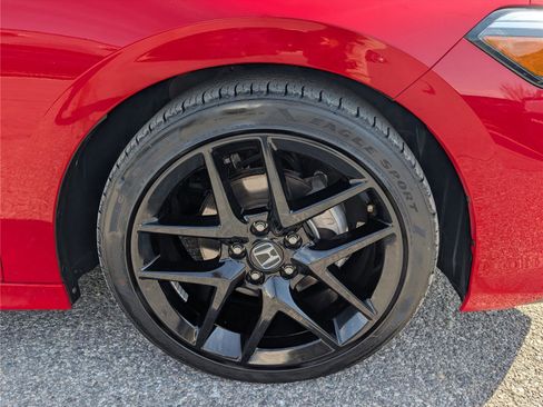 Used 2025 Honda Civic Sport image 9