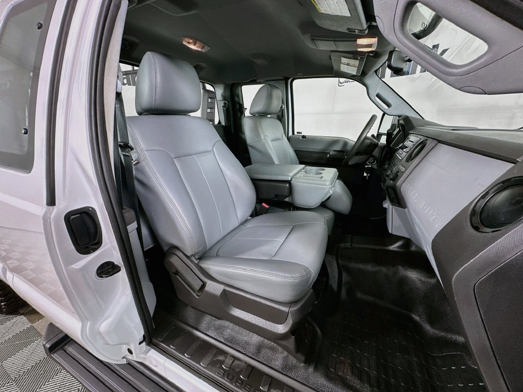 Used 2015 Ford F250 XL w/ XL Appearance Package RWD image 28