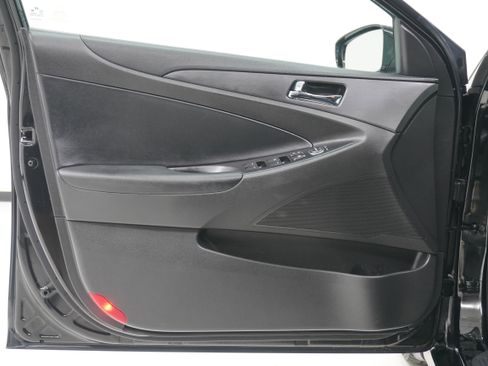 Used 2011 Hyundai Sonata SE image 11