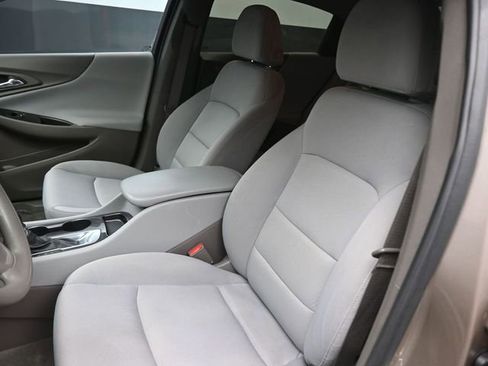 Used 2022 Chevrolet Malibu LS image 19