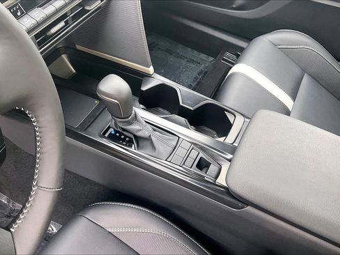 Used 2026 Toyota Camry SE image 22