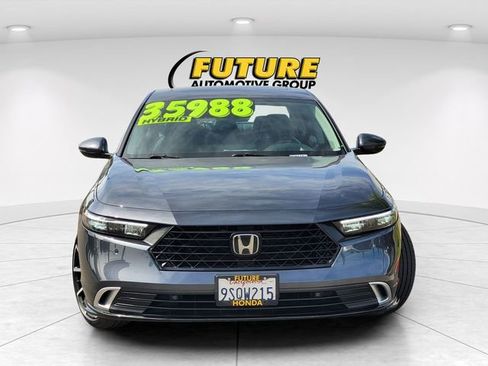 Used 2025 Honda Accord Touring image 2