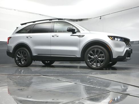 Used 2022 Kia Sorento SX Prestige w/ Rust Color Package image 33