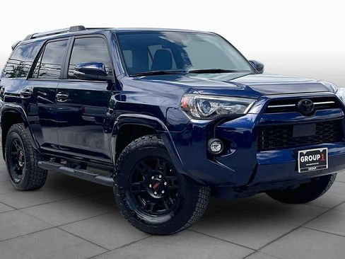 Used 2024 Toyota 4Runner SR5 Premium w/ Moonroof Package RWD image 3