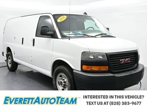 Used 2018 GMC Savana 2500 w/ Enhanced Convenience Package RWD image 1