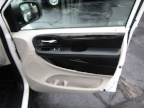 Used 2013 RAM C/V Tradesman FWD image 20