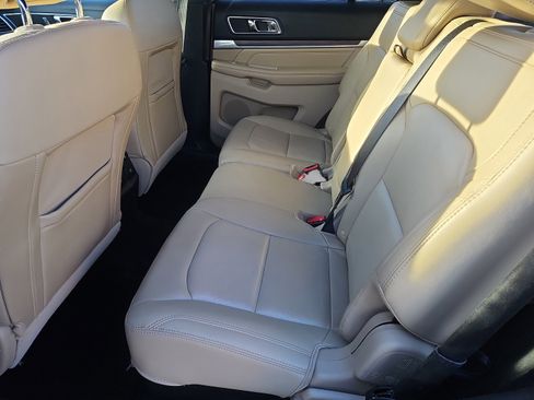 Used 2017 Ford Explorer Limited w/ Equipment Group 303A image 34