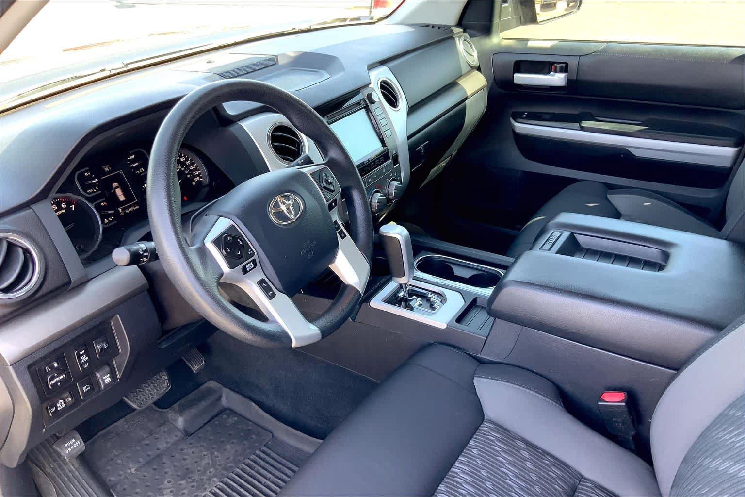 Used 2019 Toyota Tundra SR5 w/ SR5 Upgrade Package AWD/4WD image 18