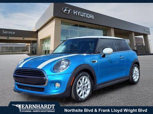 Used 2019 MINI Cooper 2-Door Hardtop FWD image 1