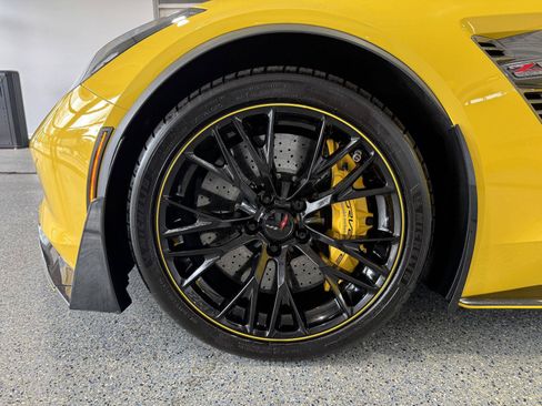 Used 2016 Chevrolet Corvette Z06 w/ 3LZ Preferred Equipment Group RWD image 24