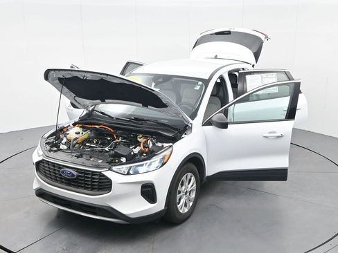 Used 2023 Ford Escape Active image 43