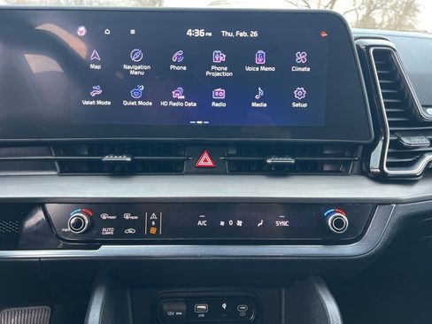 Used 2023 Kia Sportage EX image 15