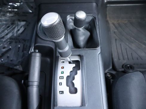 Used 2012 Toyota FJ Cruiser 4WD w/ Upgrade Pkg image 34