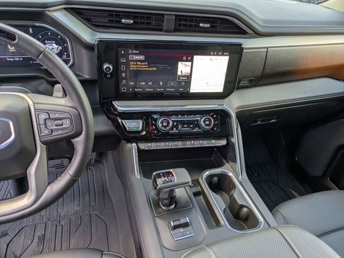 Used 2024 GMC Sierra 1500 Denali image 23