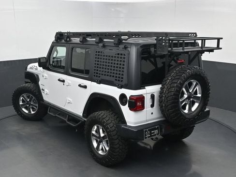 Used 2018 Jeep Wrangler Unlimited Sahara AWD/4WD image 37