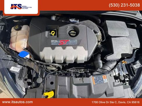 Used 2018 Ford Focus ST w/ Equipment Group 402A FWD image 22