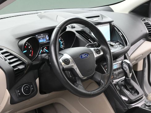 Used 2016 Ford Escape Titanium FWD image 12