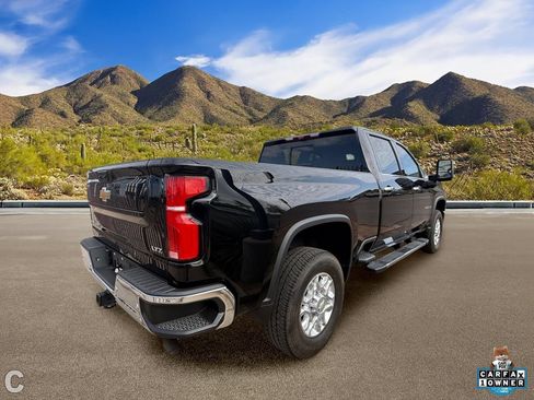 Certified 2024 Chevrolet Silverado 2500 LTZ w/ LTZ Premium Package AWD/4WD image 4