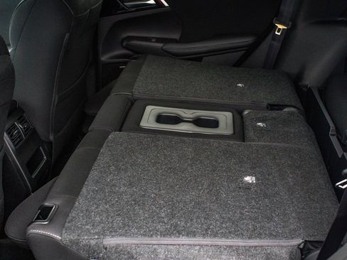 New 2026 Mitsubishi Outlander ES image 35