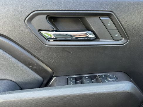 Used 2024 Chevrolet Colorado LT w/ LT Convenience Package image 11