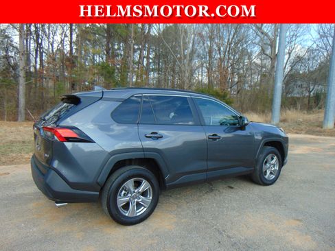Used 2025 Toyota RAV4 XLE w/ Convenience Package image 16