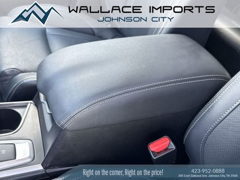 Used 2022 Subaru Ascent Limited AWD/4WD image 19