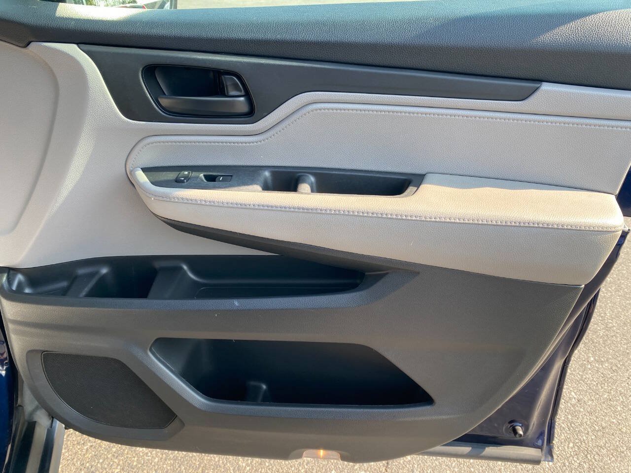 Used 2018 Honda Odyssey EX image 32