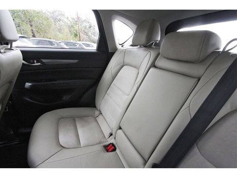 Used 2019 MAZDA CX-5 Touring image 9