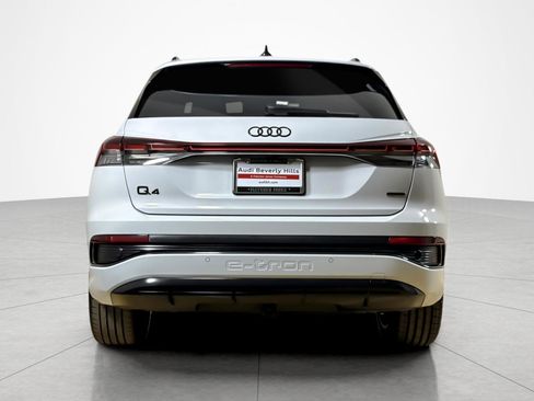 Used 2024 Audi Q4 e-tron Prestige w/ Black Optic Package AWD/4WD image 4