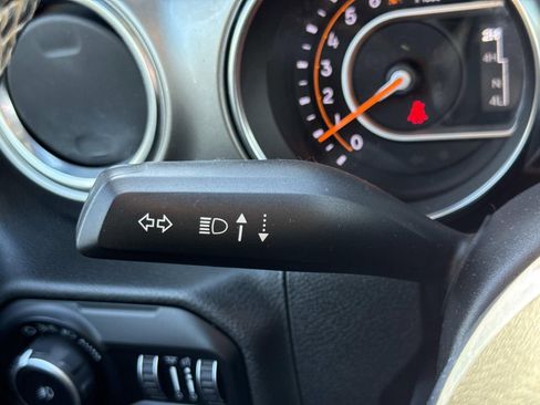 Used 2020 Jeep Wrangler Unlimited Sahara w/ Dual Top Group image 15