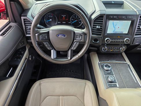 Used 2020 Ford Expedition Limited w/ Equipment Group 301A image 15